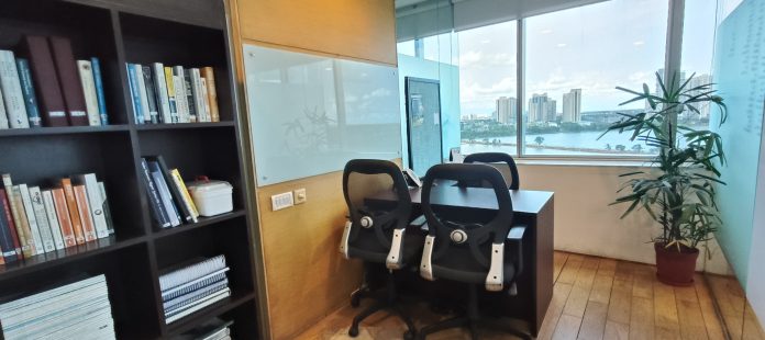 office in Salt Lake Sector 5